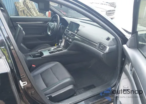 2018 Honda Accord Sport from USA, damaged, VIN 1HGCV1F3XJA048270